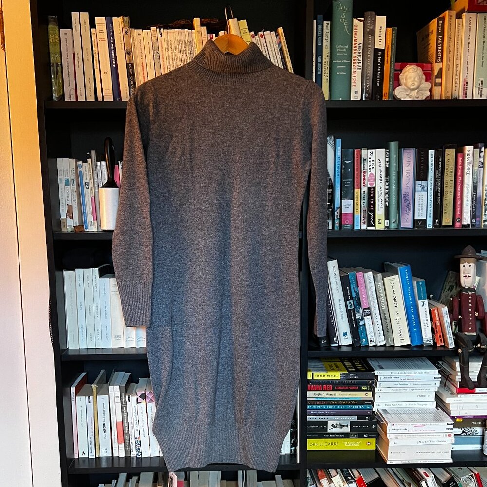Sweater dress, 100% merino, size M, NWT